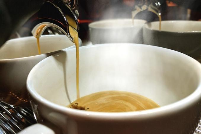 Langyos kávé Langyos kávé