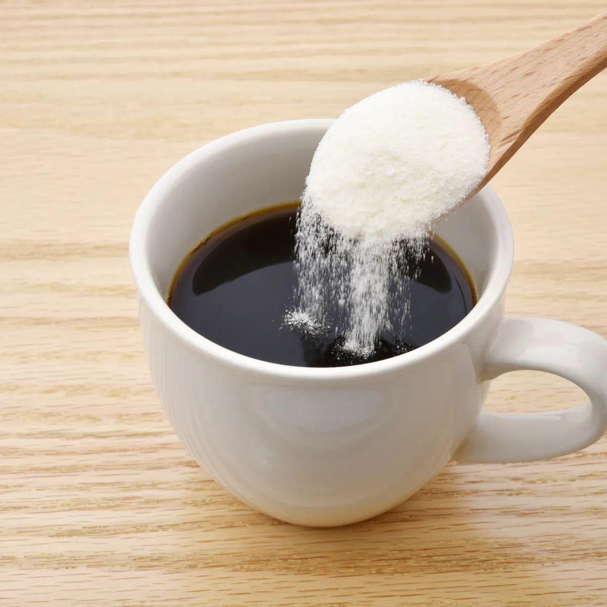 Kollagén a kávéba és kész Kollagén a kávéba és kész