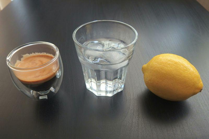 Tonicot a kávéba! Kávés tonic! Tonicot a kávéba! Kávés tonic!