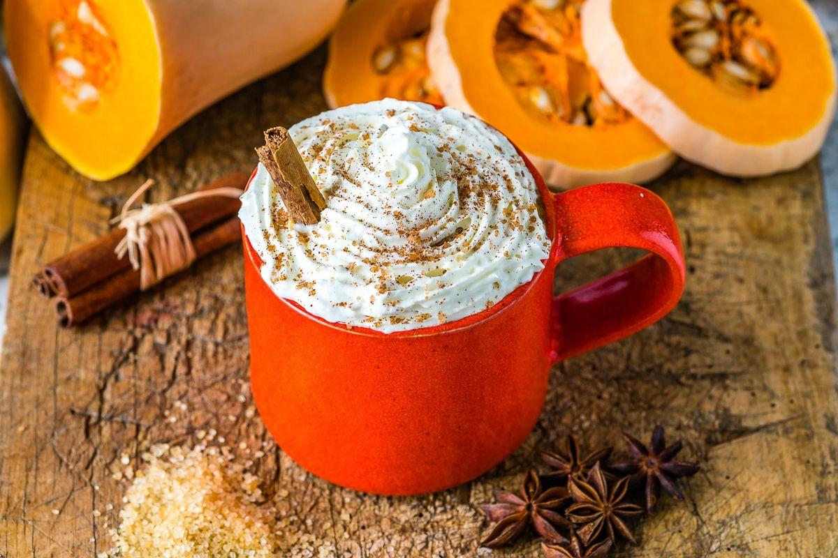Pumpkin Spice Latte sütőtökös kávé recept Pumpkin Spice Latte sütőtökös kávé recept