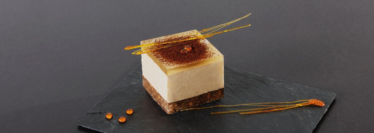 Kávés sajttorta mézes zselével Kávés sajttorta mézes zselével