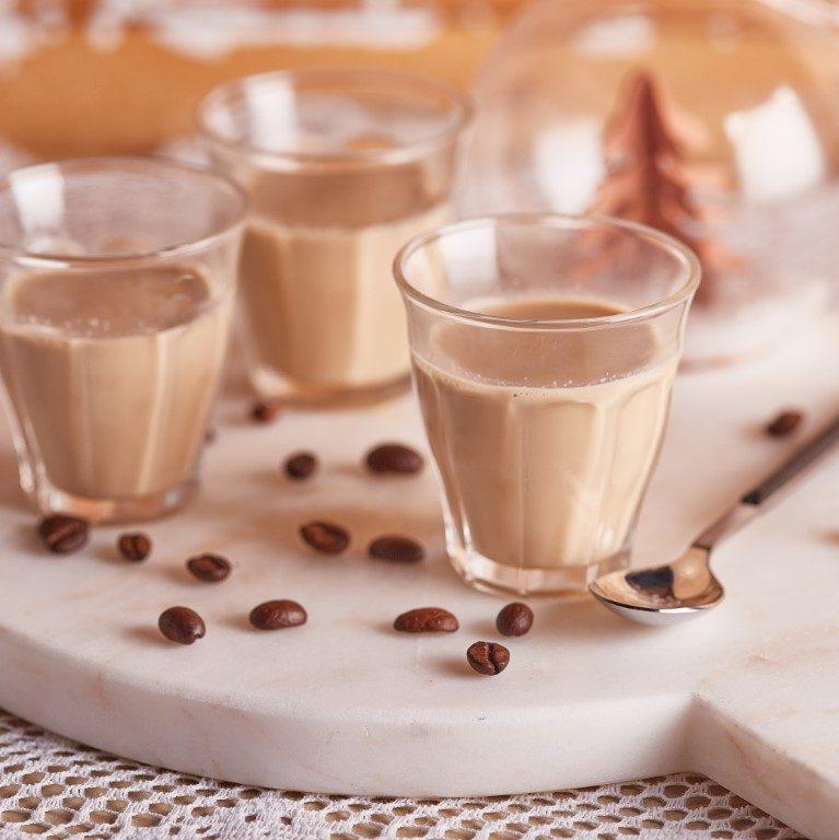 Mézes kávélikőrrel a vírusok ellen Mézes kávélikőrrel a vírusok ellen