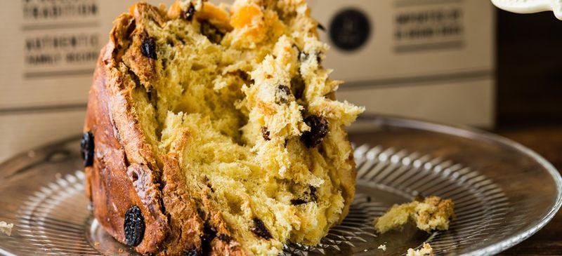 Panettone és gyümölcshús Panettone és gyümölcshús