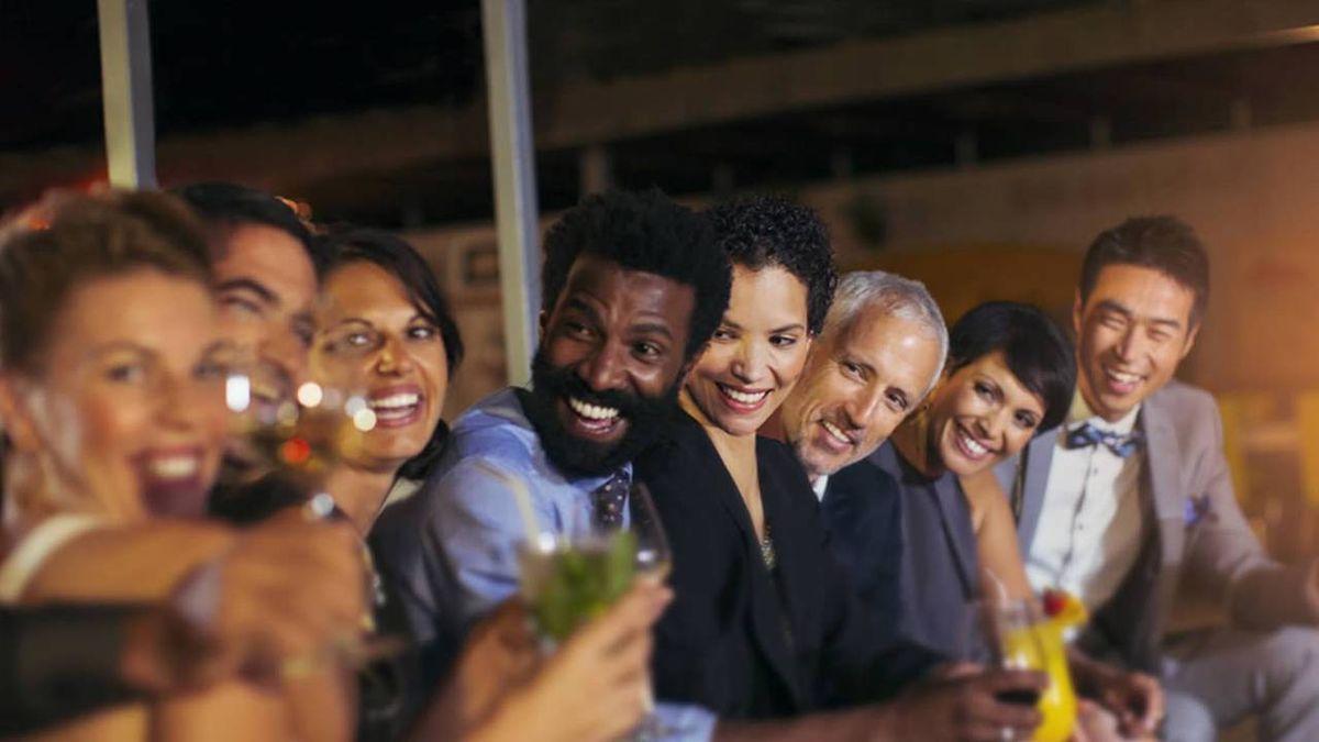 Finn kávés násznép Finn kávés násznép