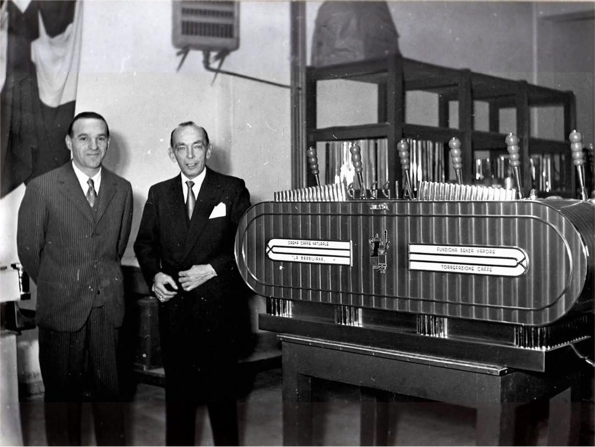 Az olaszok, Achille Gaggia által tökéletesített eszpresszó kávéfőző Az olaszok, Achille Gaggia által tökéletesített eszpresszó kávéfőző