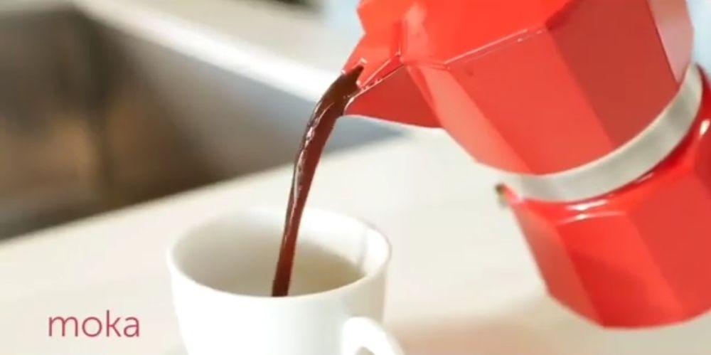 Illy kávé kotyogóssal - videó - lent Illy kávé kotyogóssal - videó - lent